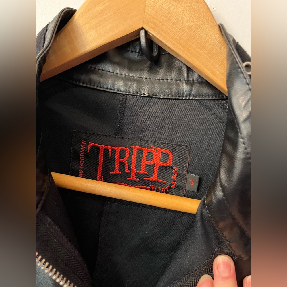 Vintage Tripp NYC Vinyl Faux Leather Trench Coat Goth Buckles Bondage Duster vtg - Picture 5 of 15